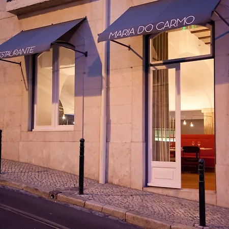 リスボア カルモ 4*