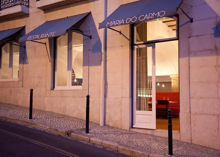 リスボア カルモ 4*